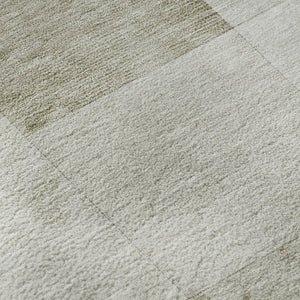 HomeRoots 8' Round Beige, Ivory & Taupe Geometric Washable Rug with UV Protection for Modern Spaces & Families 692550