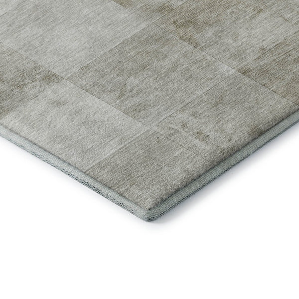HomeRoots 8' Stylish Beige Ivory Taupe Geometric Area Rug - Washable, UV Protected, Perfect for Busy Homes! 692551