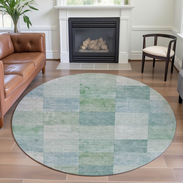 HomeRoots 8' Round Washable Geometric Rug in Pale Aqua Mint Green & Ivory - UV Protected, Easy Care, Modern Style 692556
