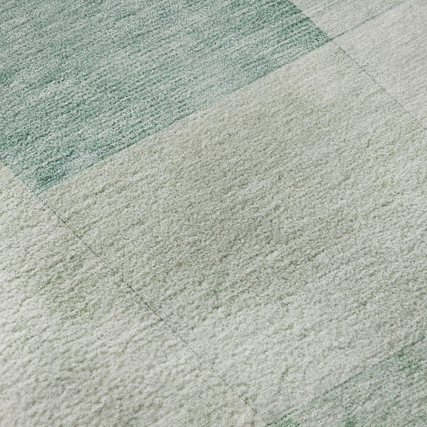 HomeRoots 8' Round Washable Geometric Rug in Pale Aqua Mint Green & Ivory - UV Protected, Easy Care, Modern Style 692556
