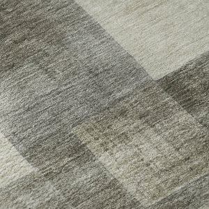 HomeRoots 8' X 8' Washable Round Rug in Taupe Ivory Khaki Geometric Design - UV Resistant & Stain Proof! 692598