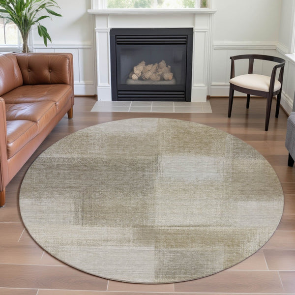 HomeRoots 8' X 8' Modern Taupe & Ivory Geometric Round Rug - Washable, UV Protected, Durable for Active Homes 692760