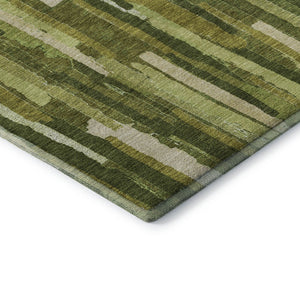 HomeRoots 8' X 8' Round Green and Ivory Striped Washable Rug - Durable, UV-Protected, Stain-Resistant Design! 692931