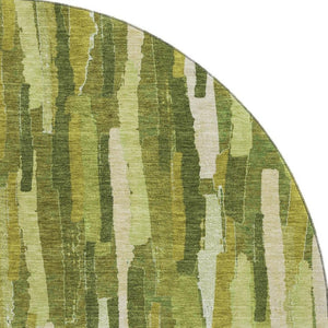 HomeRoots 8' X 8' Round Green and Ivory Striped Washable Rug - Durable, UV-Protected, Stain-Resistant Design! 692931