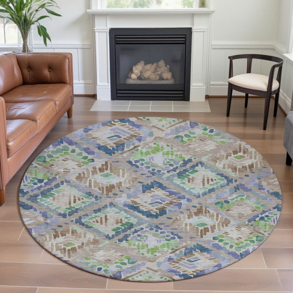 HomeRoots 8' X 8' Stylish Geometric Round Rug in Beige, Green & Blue – Washable, UV Protected & Non-Slip! 692997
