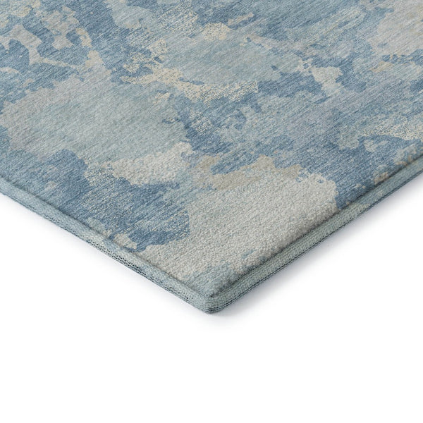 HomeRoots 8' X 8' Sky Blue Abstract Round Rug - UV Protected, Washable, Kid & Pet Friendly for Modern Spaces 693351