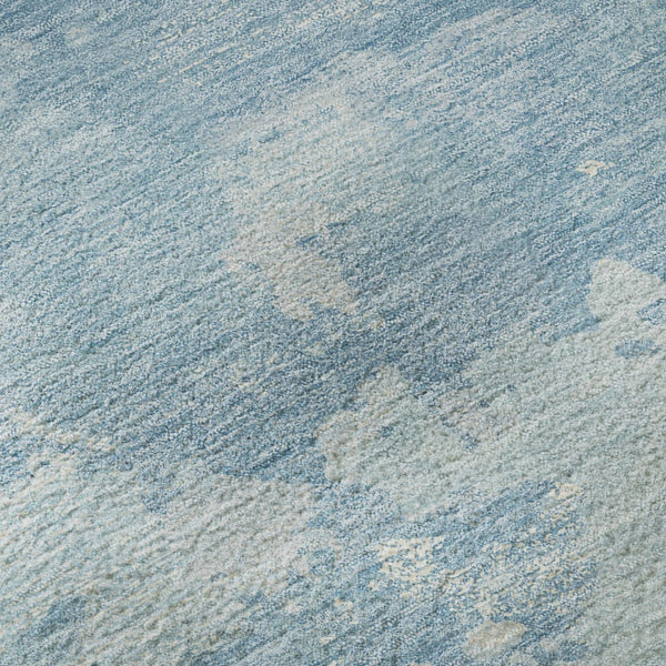 HomeRoots 8' X 8' Sky Blue Abstract Round Rug - UV Protected, Washable, Kid & Pet Friendly for Modern Spaces 693351