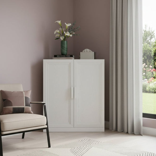 HomeRoots 31" White Wood Corner Accent Cabinet - Stylish Storage Solution for Small Spaces & Modern Decor! 693406