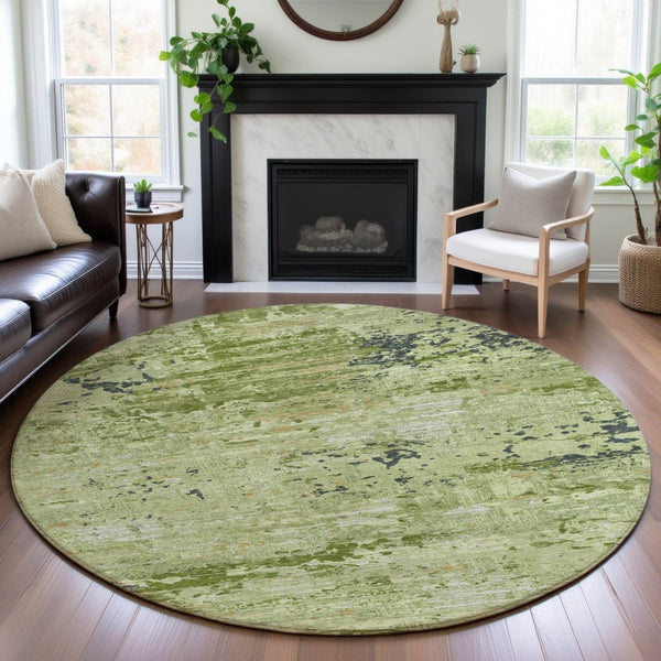 HomeRoots 8' X 8' Contemporary Abstract Artichoke Green Round Rug - Washable, Stain & UV Resistant for Homes 693417