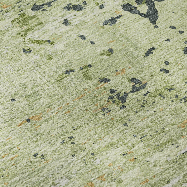 HomeRoots 8' X 8' Contemporary Abstract Artichoke Green Round Rug - Washable, Stain & UV Resistant for Homes 693417