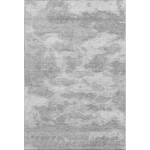 HomeRoots 5' Silver and Gray Abstract Washable Area Rug - Durable, Stain Resistant, UV Protected & Non-Slip! 693440