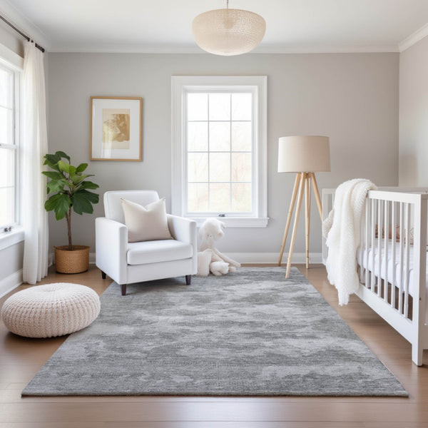 HomeRoots 5' Silver and Gray Abstract Washable Area Rug - Durable, Stain Resistant, UV Protected & Non-Slip! 693440