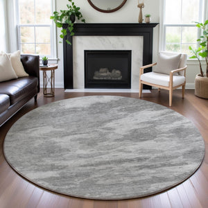 HomeRoots 8' X 8' Stylish Silver & Gray Abstract Washable Round Rug - Durable, Stain Resistant & UV Protected 693441
