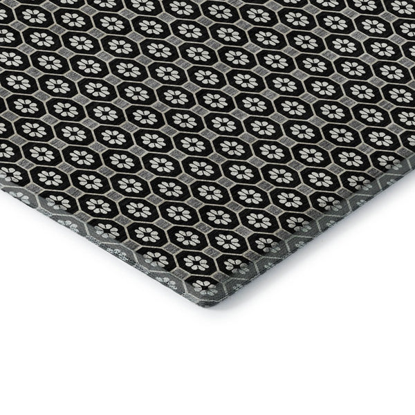 HomeRoots 8' Modern Geometric Area Rug in Black, Gray & Silver - Washable, UV-Protected & Stain-Resistant Design 693634