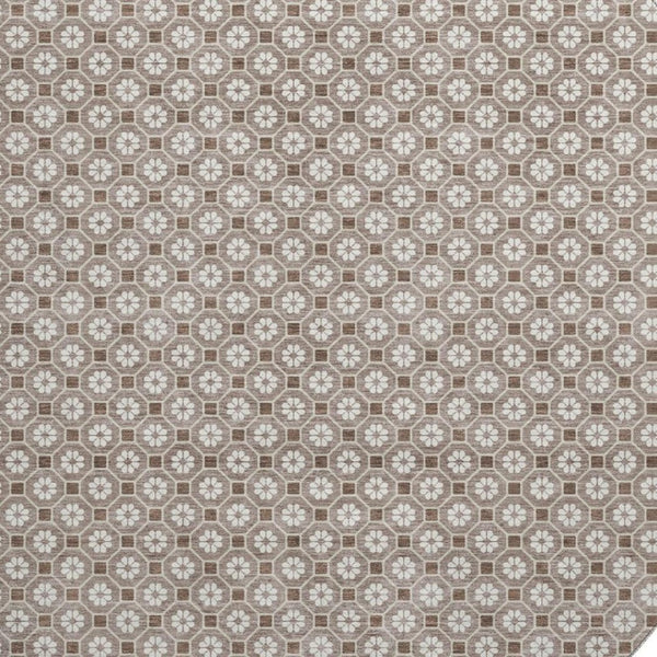 HomeRoots 8' X 8' Taupe Brown & Ivory Geometric Round Rug - Washable, UV-Protected, Durable for Indoor & Outdoor Use 693669