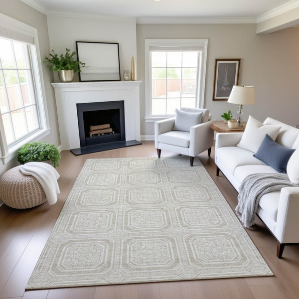 HomeRoots 5' Washable Geometric Area Rug in Beige, Ivory & Taupe - Soft, Durable, UV-Protected for All Spaces 693764