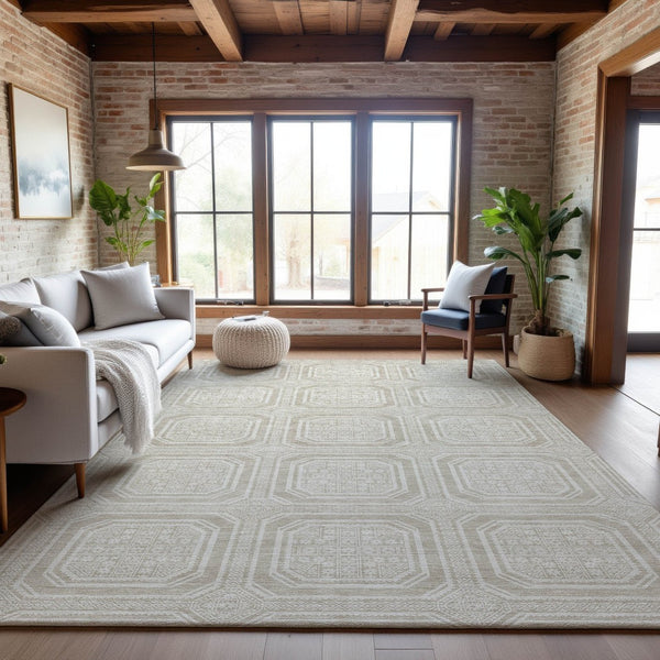 HomeRoots 5' Washable Geometric Area Rug in Beige, Ivory & Taupe - Soft, Durable, UV-Protected for All Spaces 693764