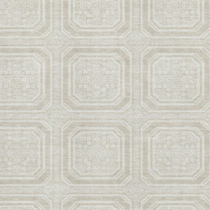 HomeRoots 5' Washable Geometric Area Rug in Beige, Ivory & Taupe - Soft, Durable, UV-Protected for All Spaces 693764
