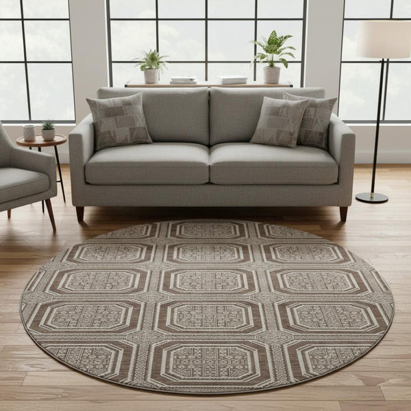 HomeRoots 8' Round Washable Rug in Brown, Beige & Taupe - Stylish Geometric Design with UV Protection & Durability 693777