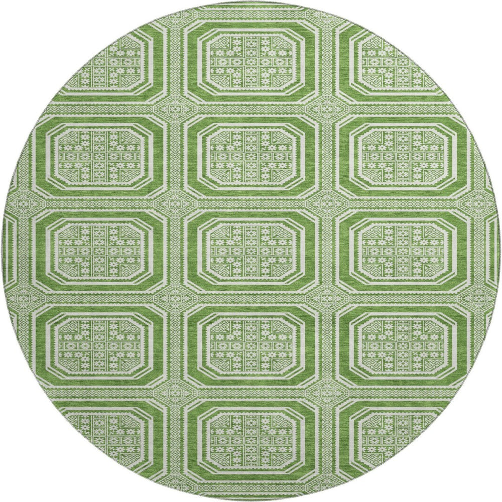 HomeRoots 8' x 8' Modern Green and Ivory Geometric Round Rug - Washable, UV Protected, and Stylishly Durable 693783