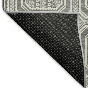 HomeRoots 8' X 8' Gray and Ivory Geometric Washable Round Rug - Durable, Stylish, and UV-Resistant for Homes 693795