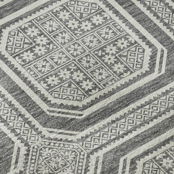 HomeRoots 8' X 8' Gray and Ivory Geometric Washable Round Rug - Durable, Stylish, and UV-Resistant for Homes 693795