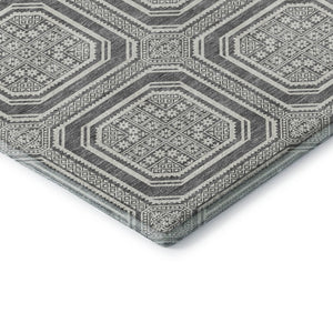 HomeRoots 8' Gray and Ivory Geometric Area Rug - Washable, UV-Protected, Non-Slip for High-Traffic Spaces 693796