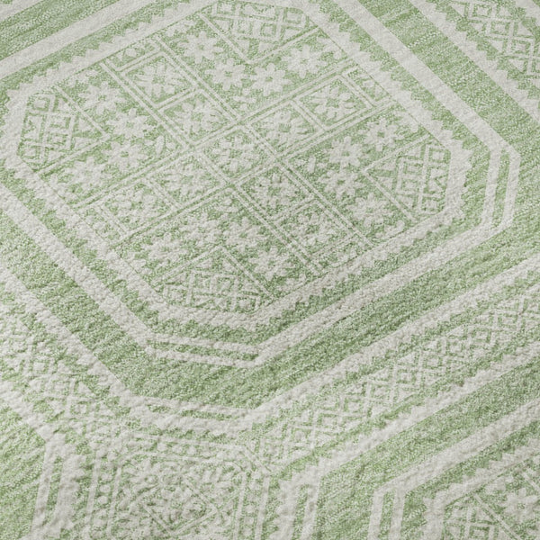 HomeRoots 8' X 8' Stylish Mint Green & Ivory Geometric Washable Round Rug with UV Protection for Any Space 693807