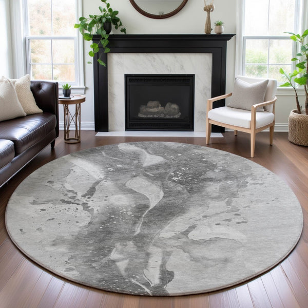 HomeRoots 8' Modern Abstract Round Rug in Gray and Charcoal - Washable, UV Protected, Non-Slip, Durable Design 694209