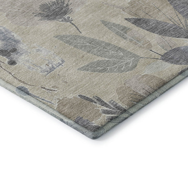HomeRoots 8' X 8' Elegant Floral Washable Round Rug with UV Protection, Stain Resistance & Non-Slip Backing 694355
