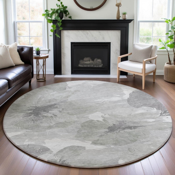HomeRoots 8' Round Beige Gray Ivory Floral Rug - Washable, UV Protected, Family-Friendly & Stylish Décor Piece 694397