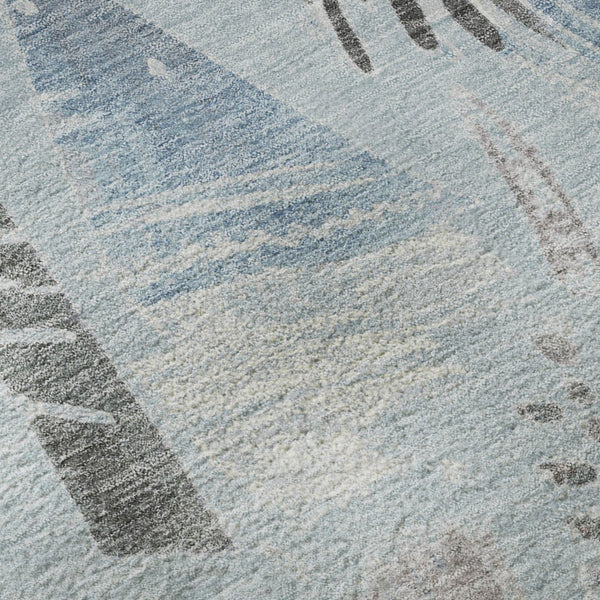 HomeRoots 8' X 8' Stylish Sky Blue Geometric Washable Round Rug with UV Protection for High-Traffic Spaces 694535