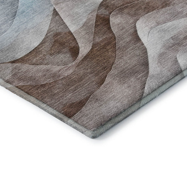 HomeRoots 8' Round Coffee Blue & Ivory Abstract Washable Rug with UV Protection for Modern Living Spaces 694812