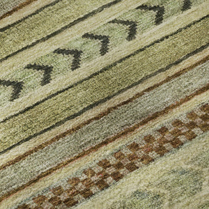 HomeRoots 8' Stylish Beige Taupe and Brown Striped Round Rug - Washable, UV-Protected, Durable for Homes 695159