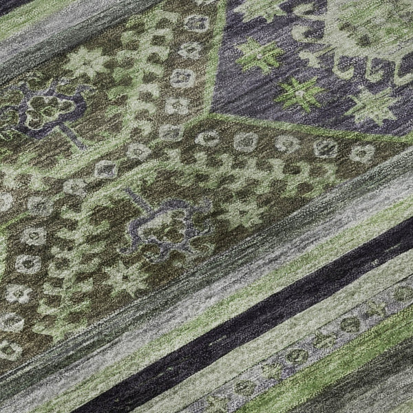HomeRoots 8' Stylish Fern Green Medallion Round Rug – Washable, UV-Protected, & Family-Friendly Comfort 695249