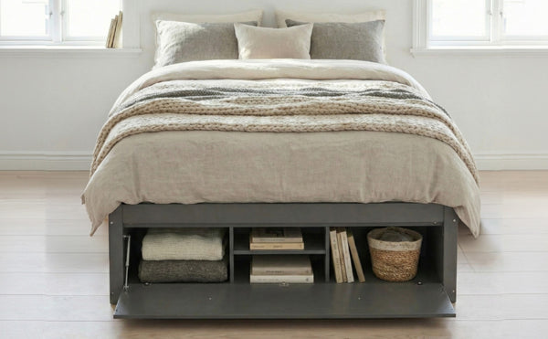 English Elm Queen Platform Storage Bed with Hydraulic Lift Footboard and Four Drawers Antique Finish Gray LP000139AAE