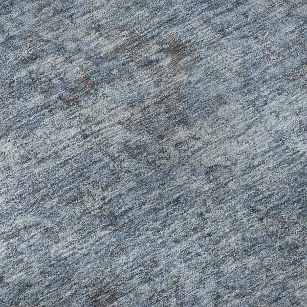 HomeRoots 8' Blue and Gray Oriental Round Rug - Washable, UV Protected, Stain Resistant, Family-Friendly Design 695837
