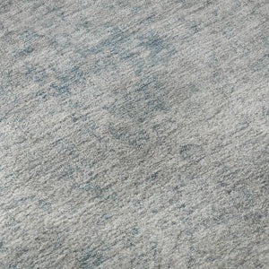 HomeRoots 8' Silver and Gray Oriental Washable Round Rug – Durable, Stain-Resistant with UV Protection! 695867
