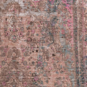 HomeRoots 9' X 12' Floral Medallion Area Rug in Pink, Gray & Blush - Washable, Stain Resistant & UV Protected 695911