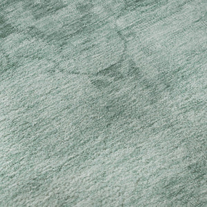 HomeRoots 8' Vibrant Aqua and Teal Washable Round Rug with UV Protection - Perfect for High-Traffic Spaces! 695927