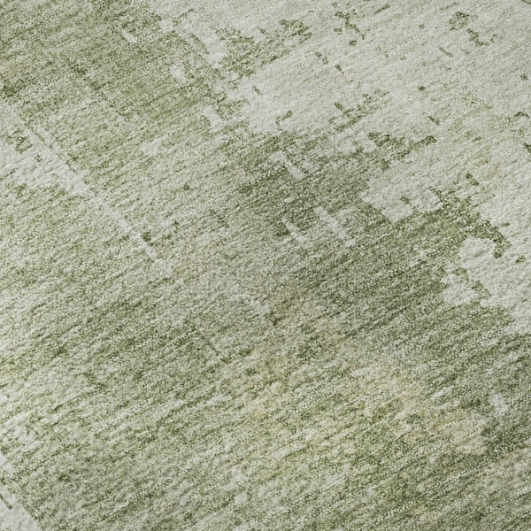HomeRoots 8' Sage and Ivory Abstract Round Rug - Washable, UV Protected, Stylish & Durable for Modern Homes 696029