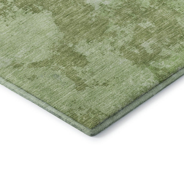 HomeRoots 8' Artichoke Green & Ivory Abstract Round Rug - Durable, Stain-Resistant, UV-Protected for Homes 696143