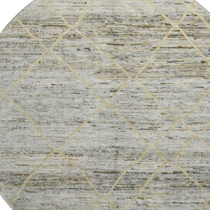 HomeRoots 8' Stylish Pewter Beige and Gold Abstract Round Rug – Washable, UV-Protected, Family-Friendly Design 696329