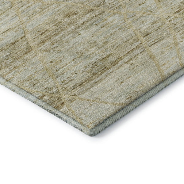HomeRoots 8' Wheat Beige and Gold Abstract Round Rug - Washable, Stain-Resistant, UV Protected for Durability 696341