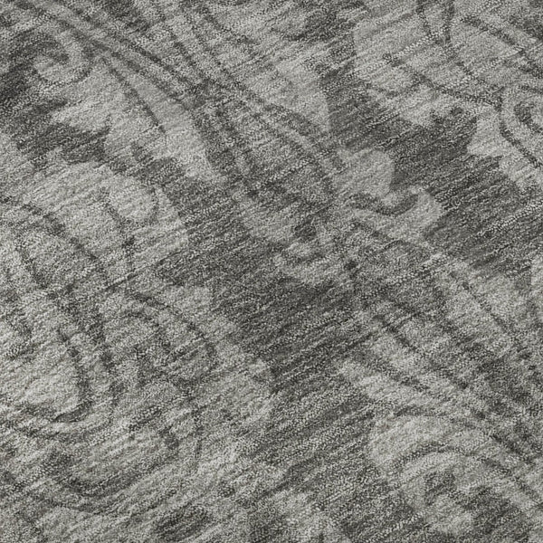 HomeRoots 8' Gray and Silver Damask Round Rug - Washable, UV-Protected, Stylish & Durable for Busy Homes 696365