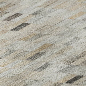 HomeRoots 8' Stylish Geometric Washable Round Rug in Linen Gray & Ivory - Durable, Fade-Resistant, UV Protected! 696395