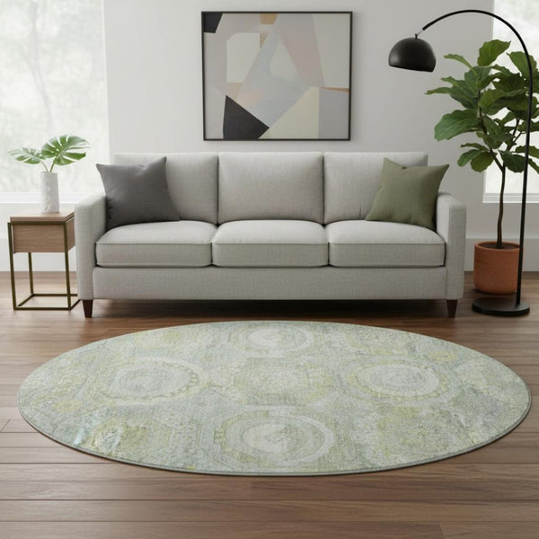 HomeRoots 8' Sage Gold and Gray Mosaic Round Rug – Washable, UV Protected, Stain-Resistant for Homes with Kids & Pets 696413