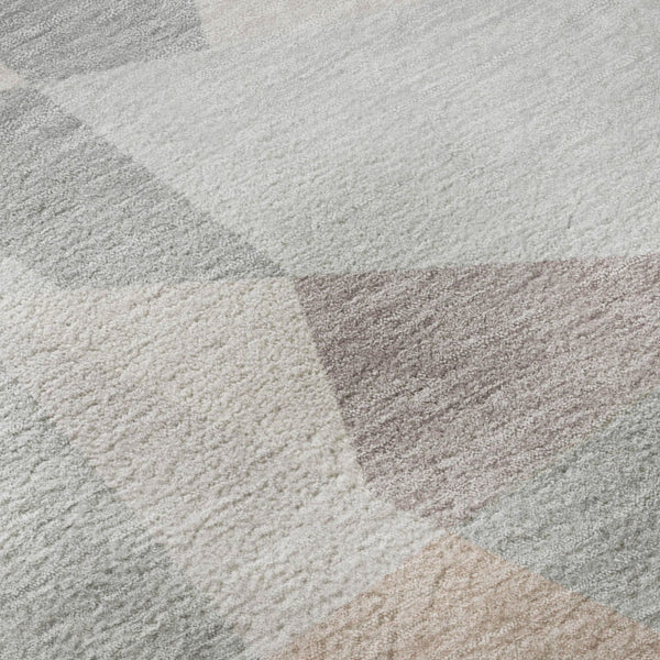 HomeRoots 8' Blush Ivory And Gray Geometric Round Rug - Washable, UV Resistant, Durable for High-Traffic Areas 696527