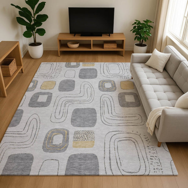 HomeRoots 5' Gray Silver and Gold Geometric Area Rug - Washable, UV Protected, Durable Design for Any Room 696646