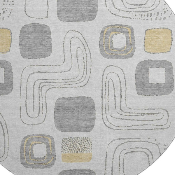 HomeRoots 8' Stylish Gray, Silver & Gold Geometric Washable Round Rug with UV Protection for High-Traffic Areas 696647